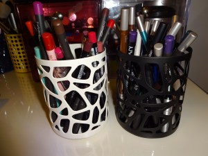 Eye pencils & lip liners 
